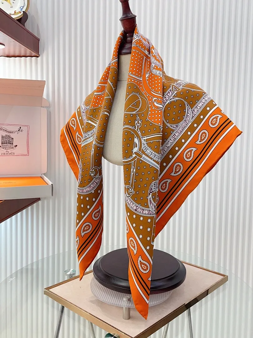 scarf 0048