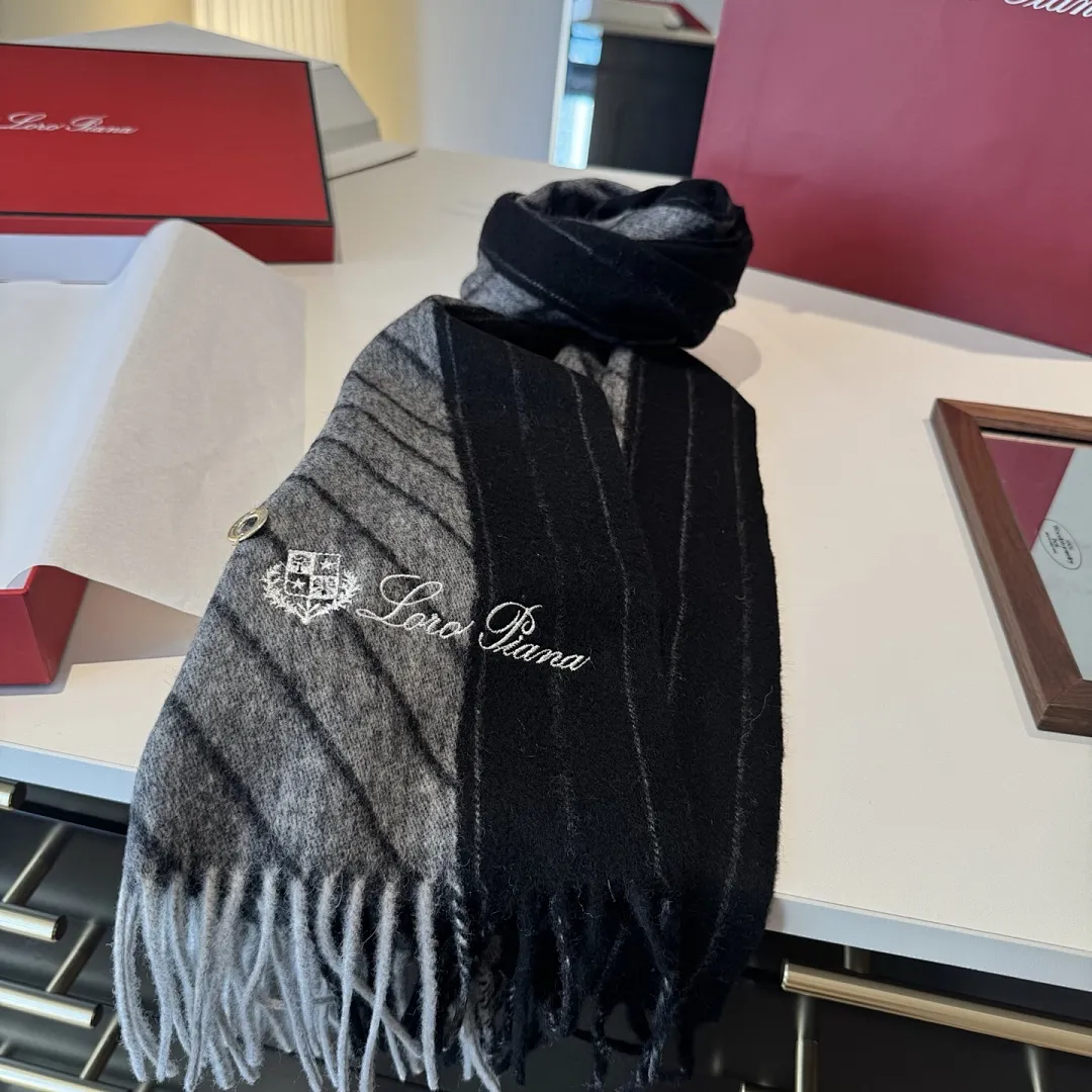 scarf 0097