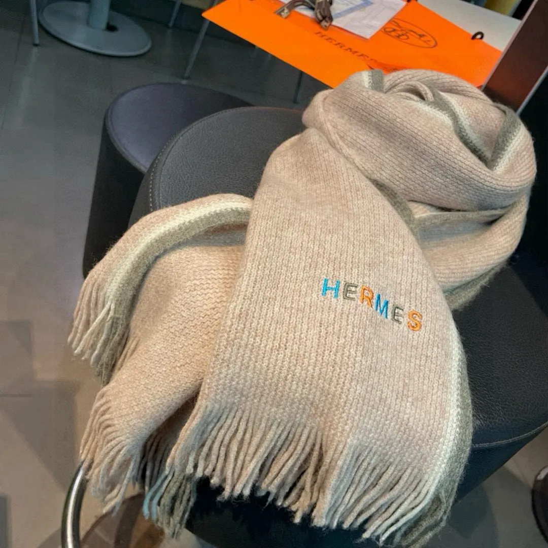 scarf 0241