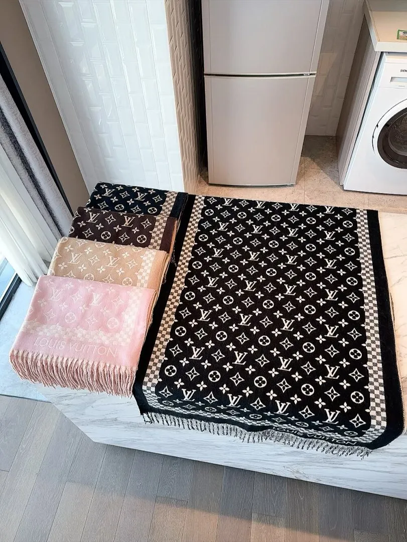 scarf 0060