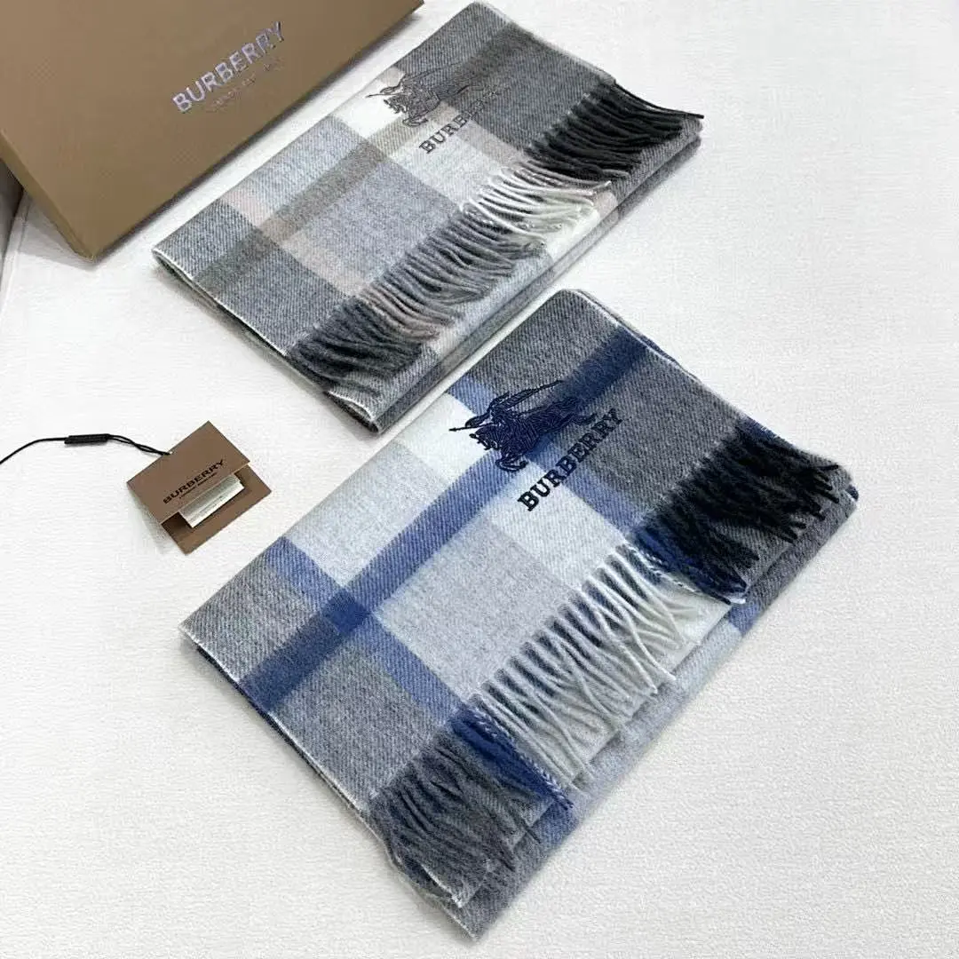 scarf 0038