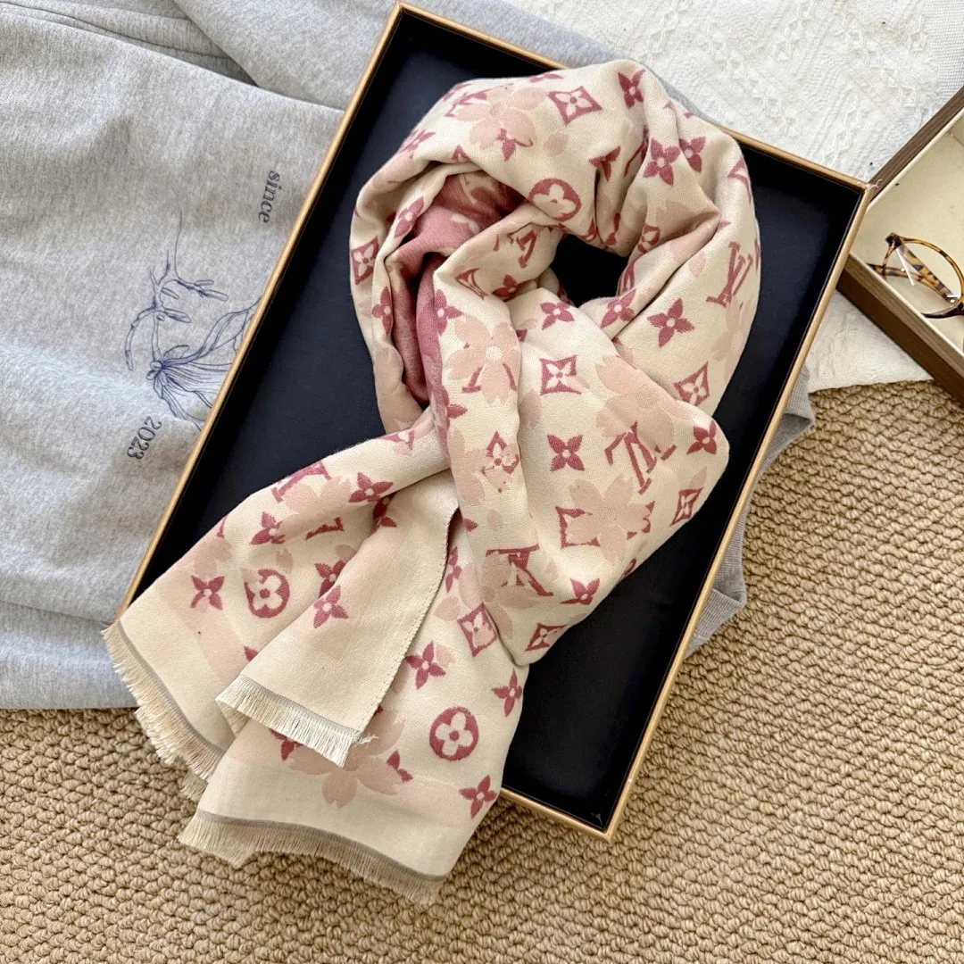 scarf 0043
