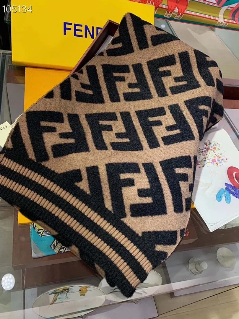 scarf 0100