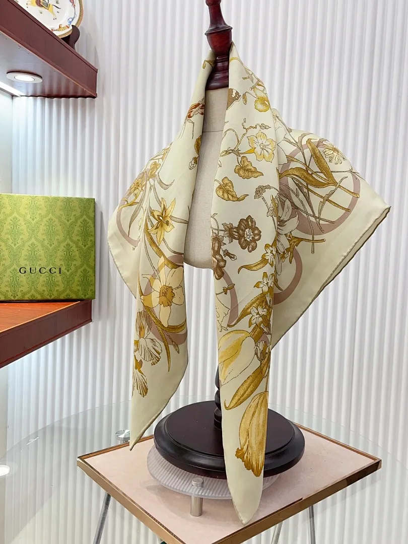 scarf 0024