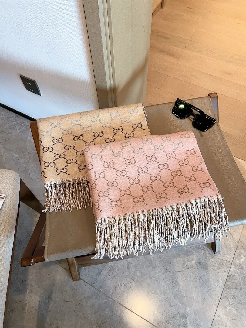 scarf 0105