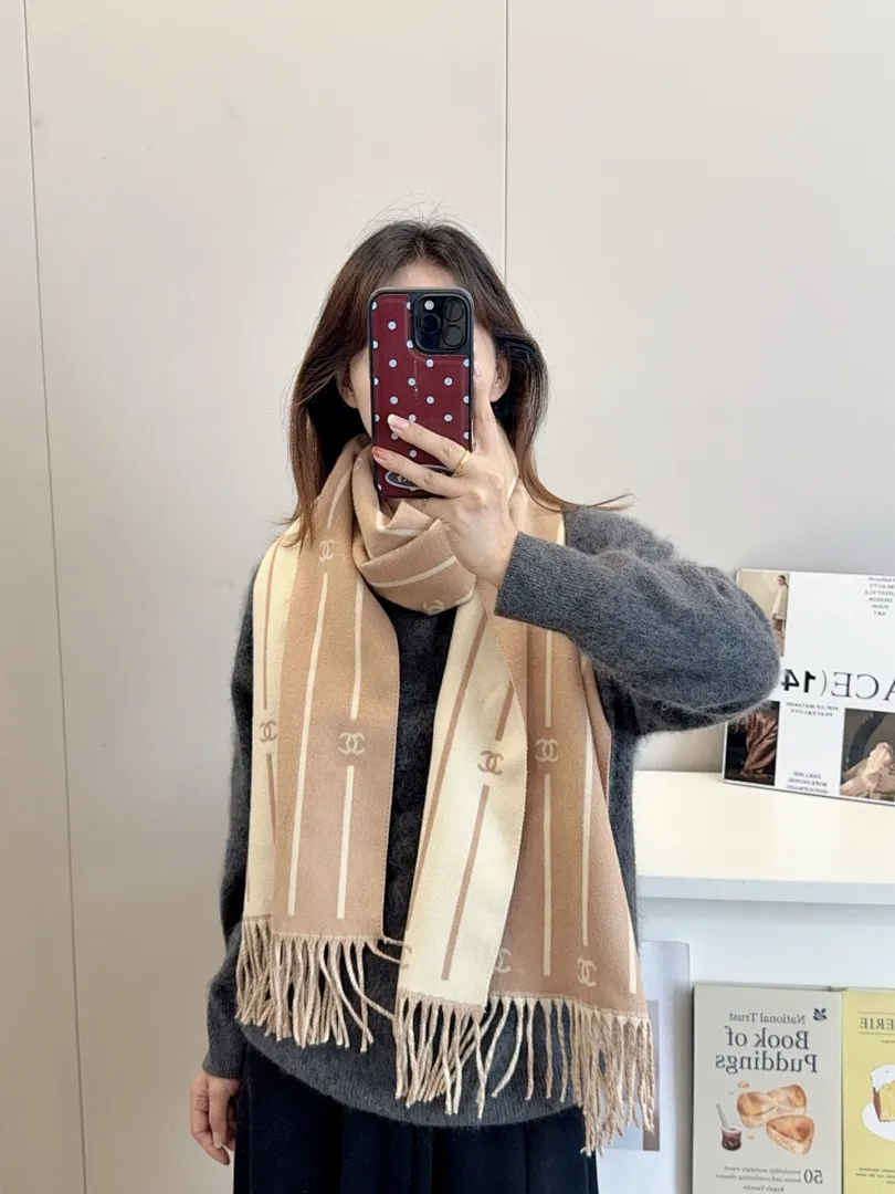 scarf 0067