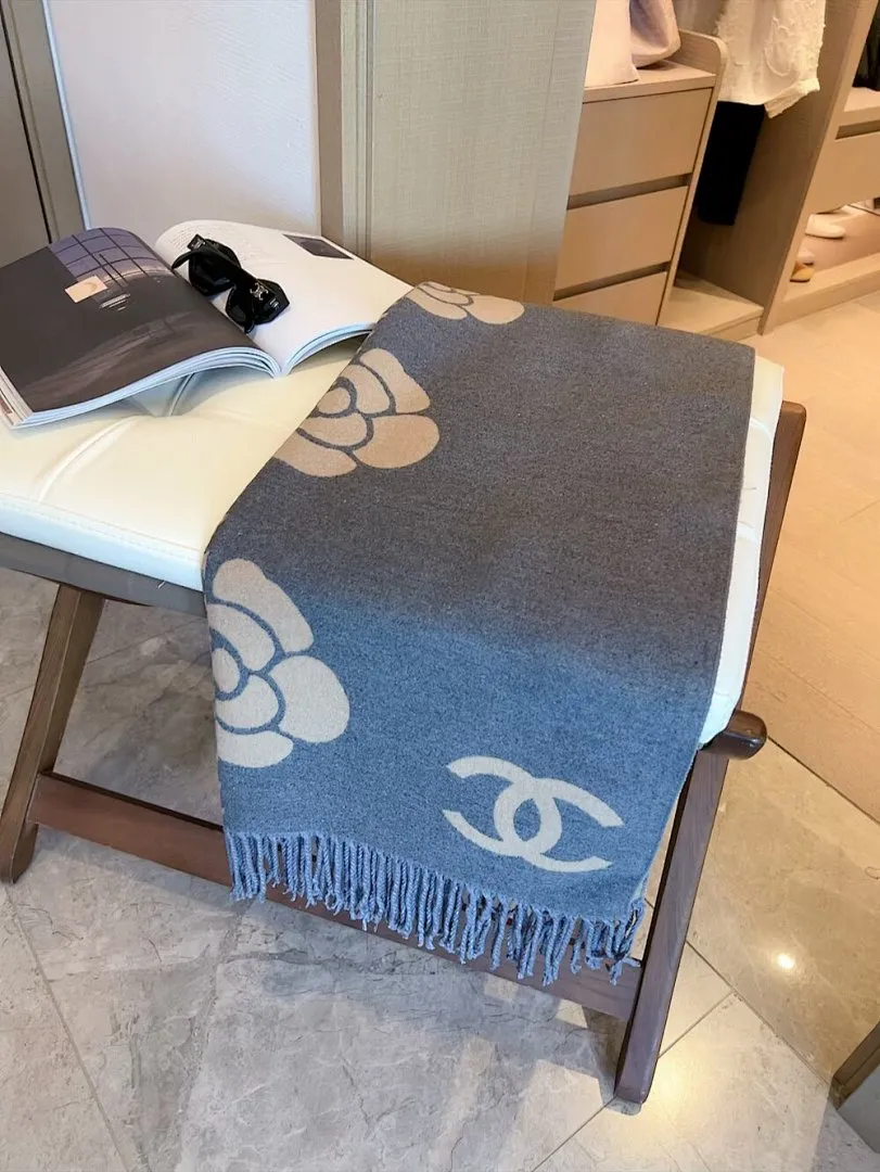 scarf 0047