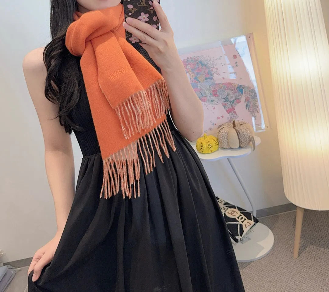 scarf 0008