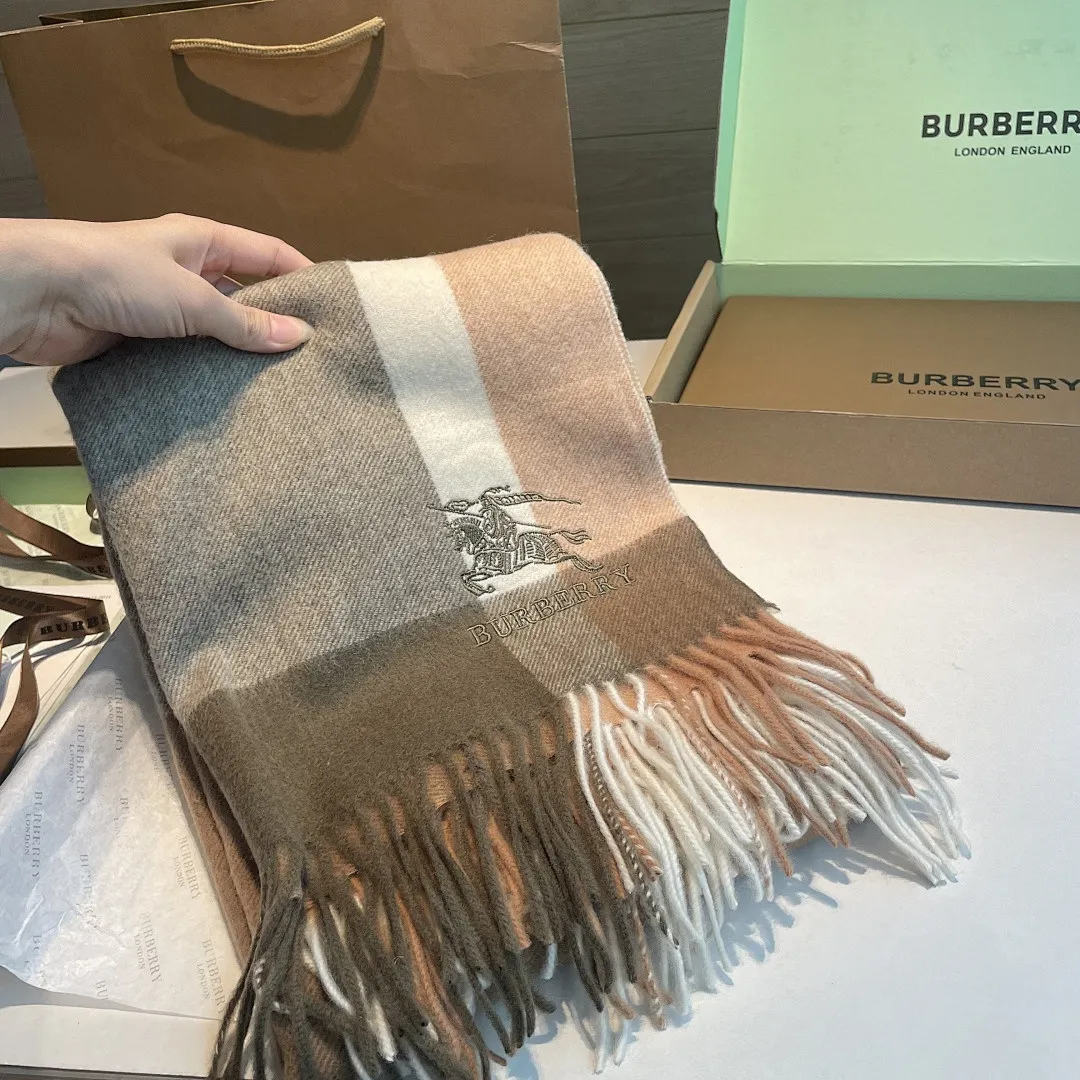 scarf 0246