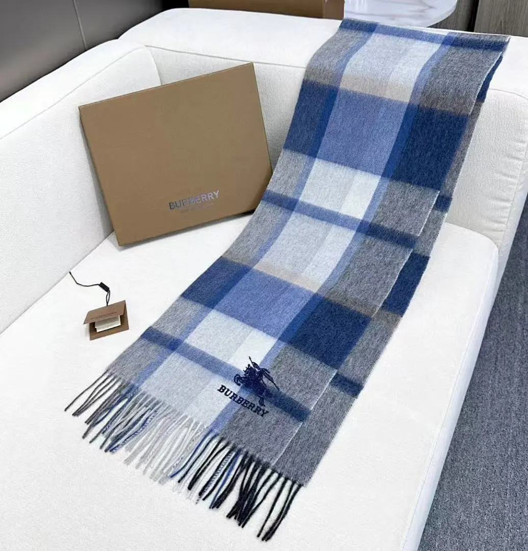 scarf 0038