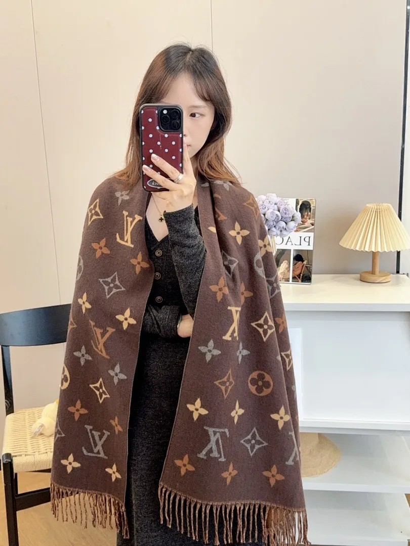 scarf 0057