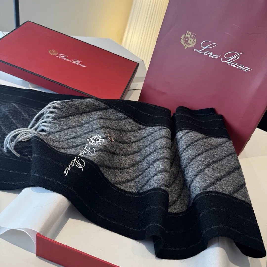 scarf 0097