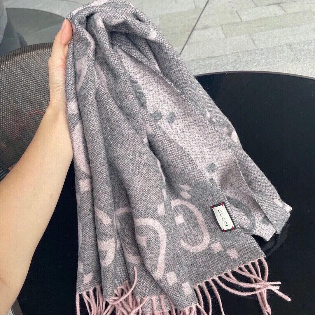 scarf 0083