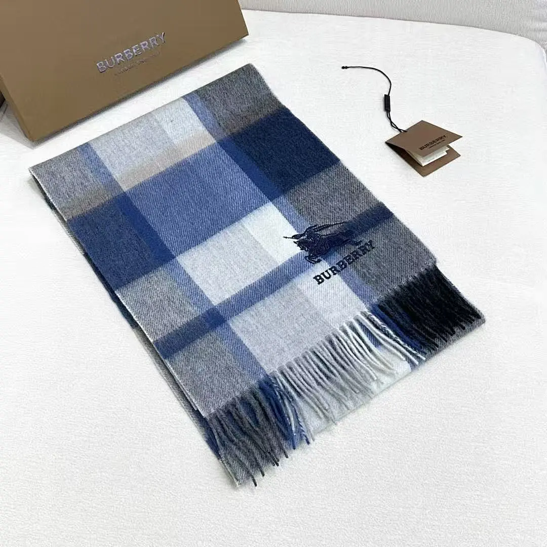 scarf 0038