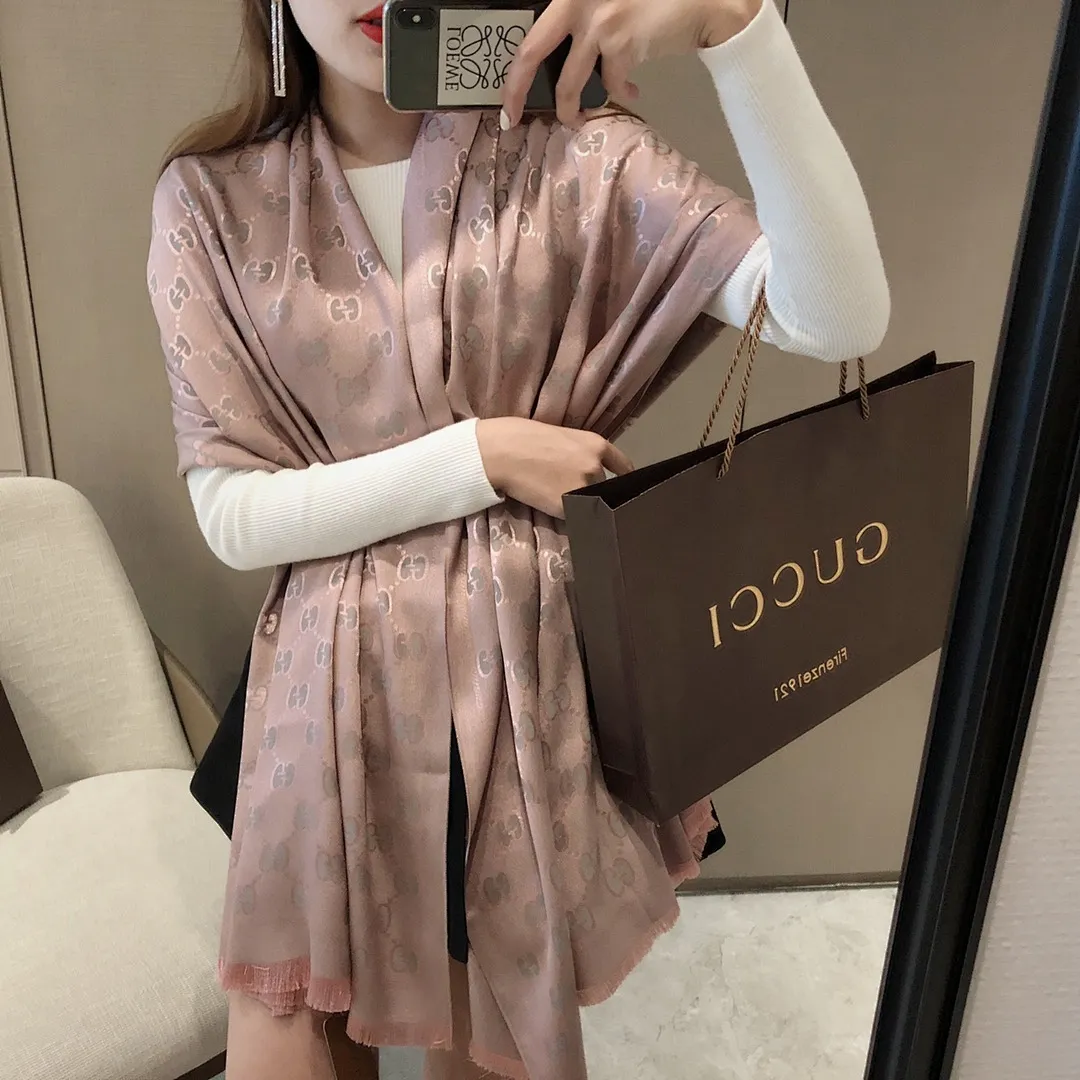 scarf 0050