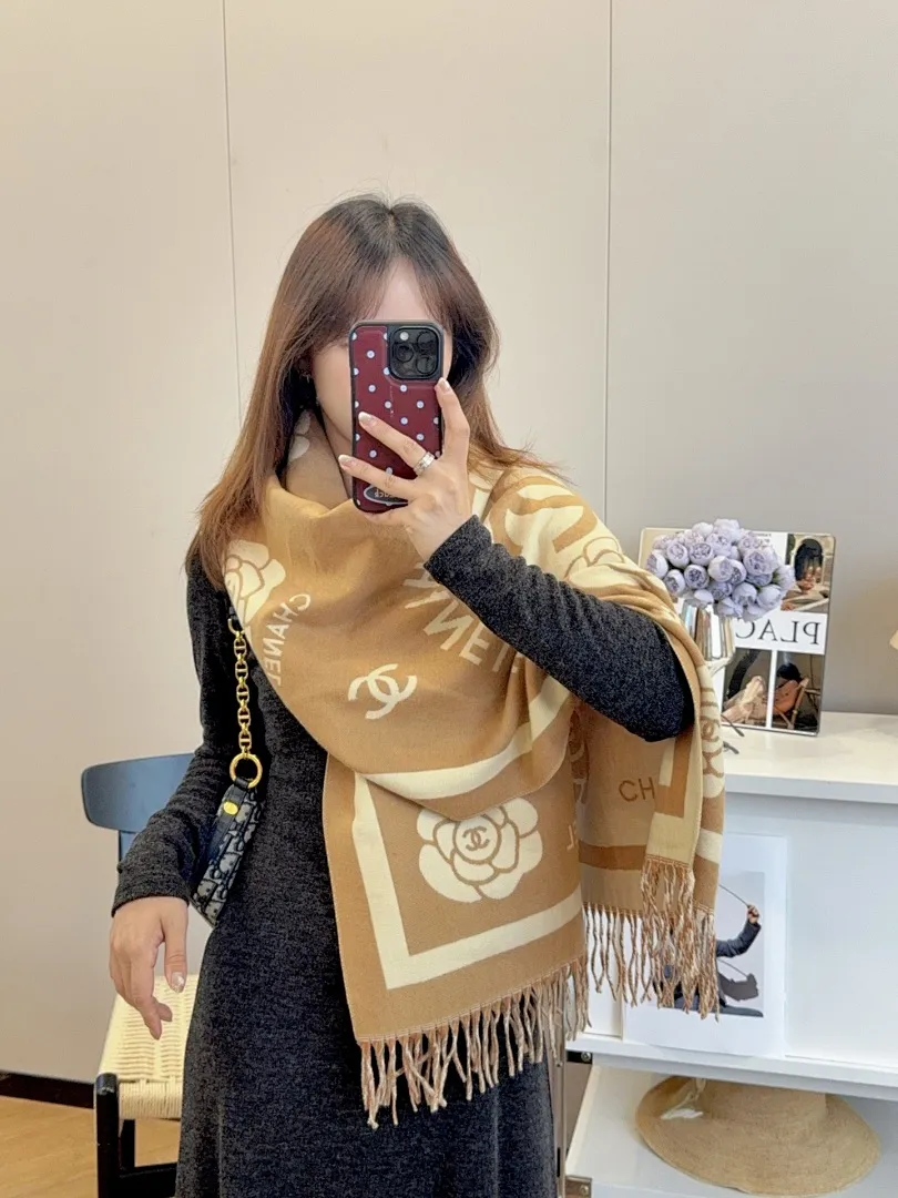 scarf 0049