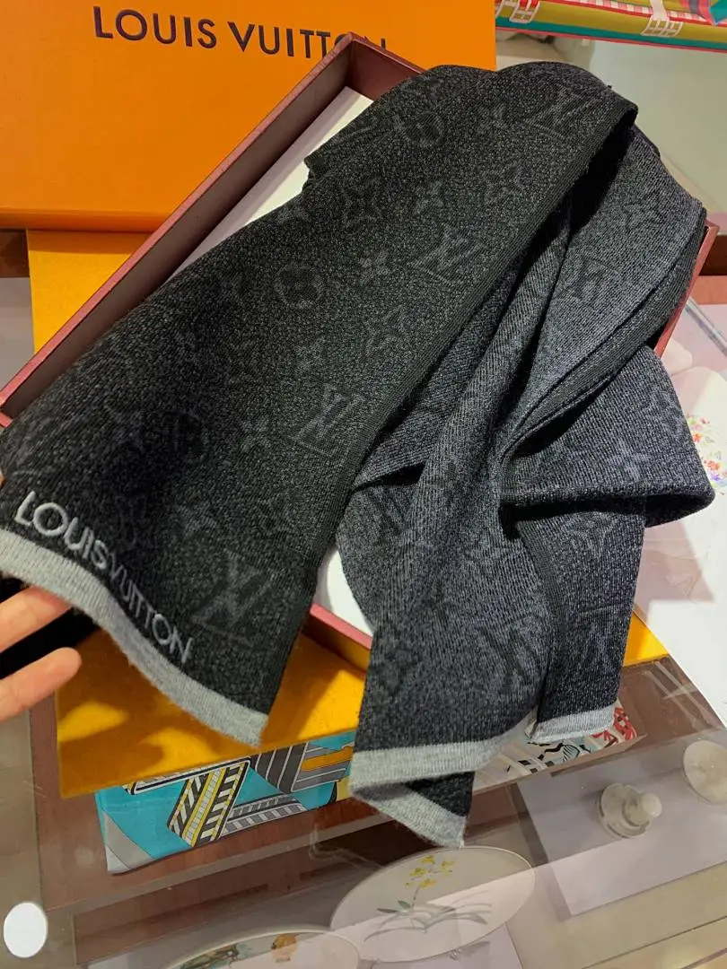 scarf 0117