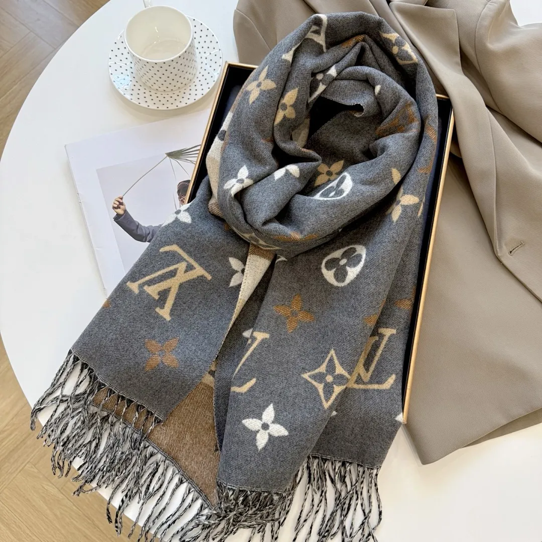 scarf 0057