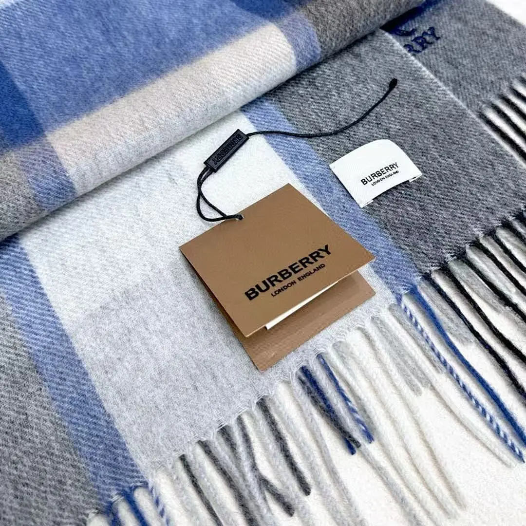 scarf 0038