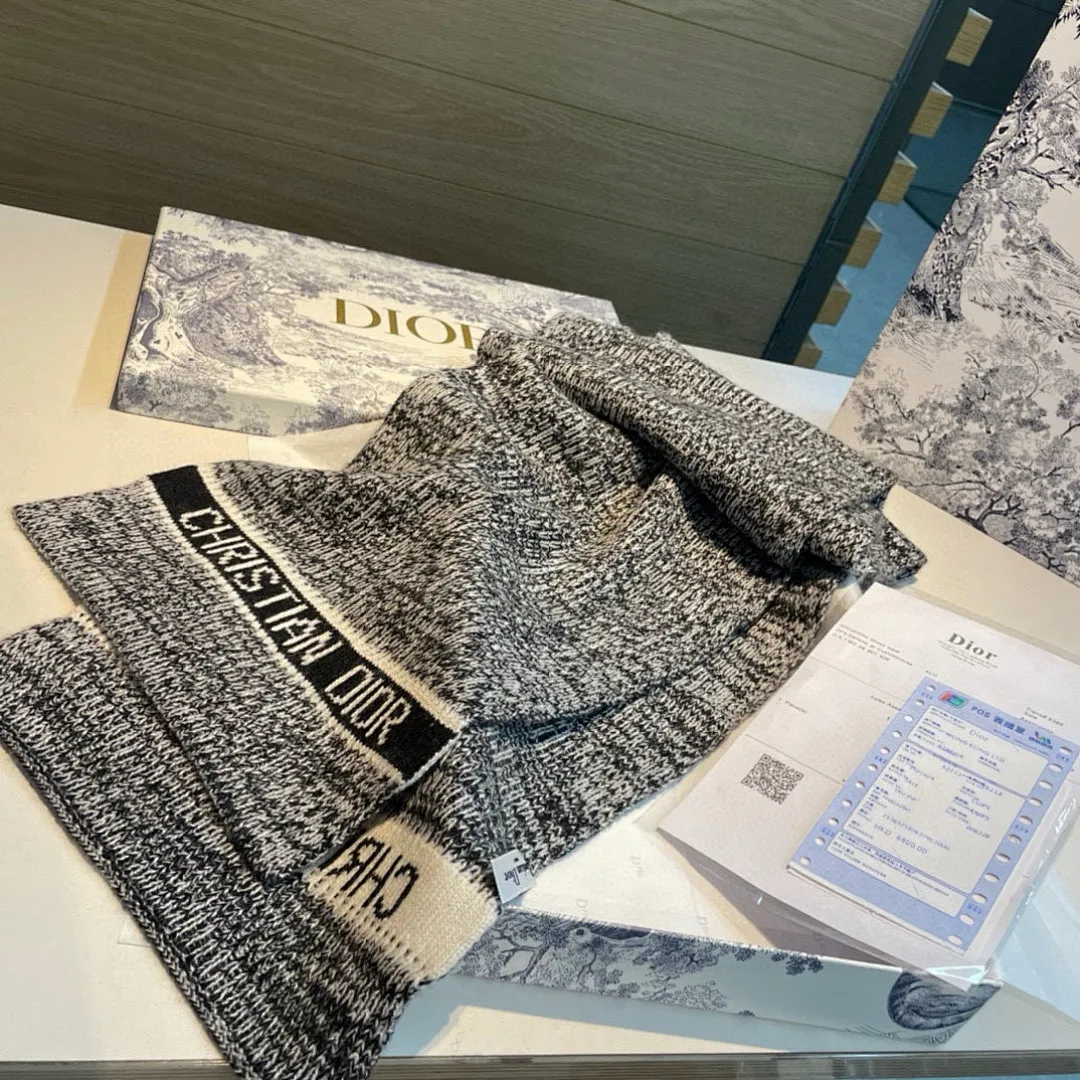 scarf 0004