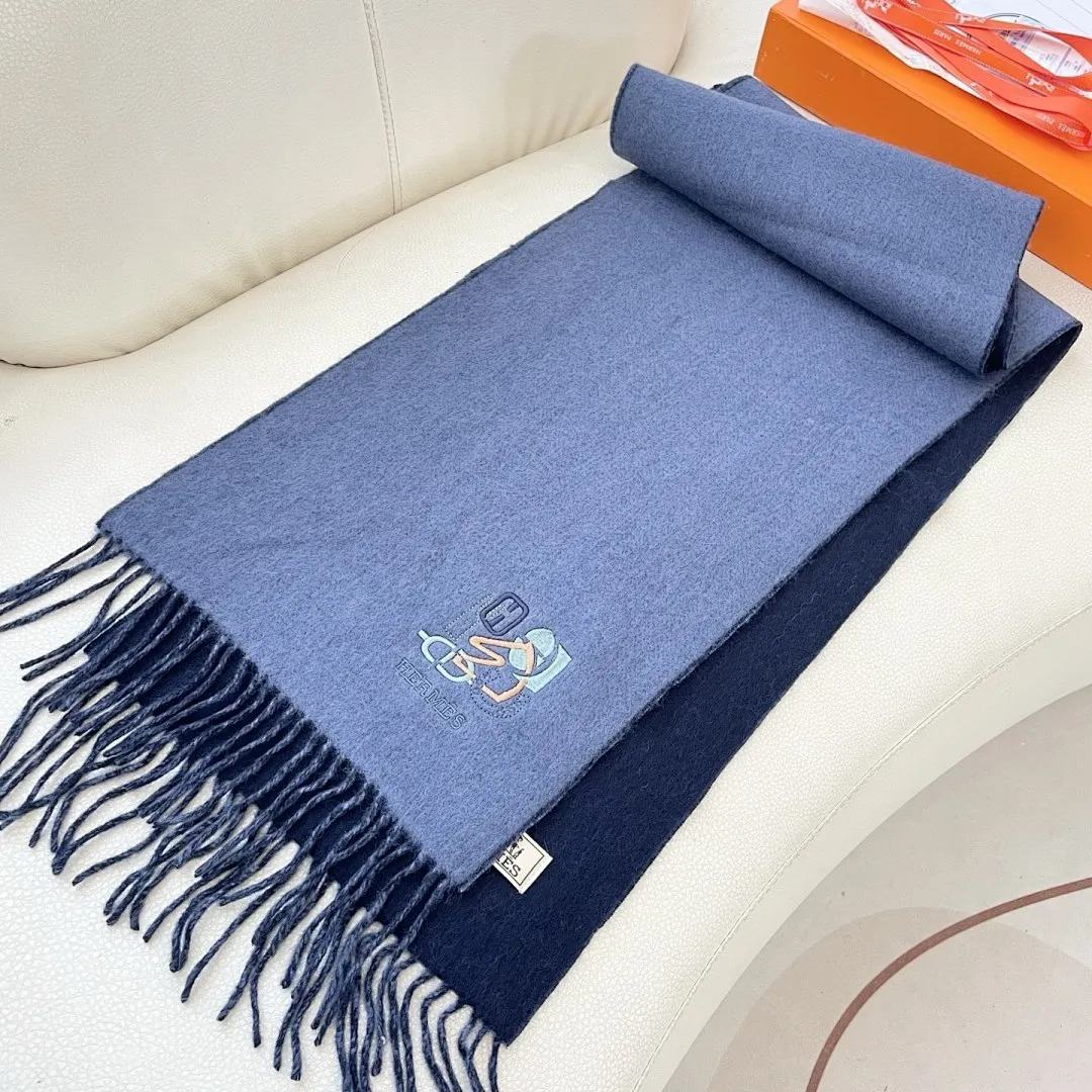 scarf 0082