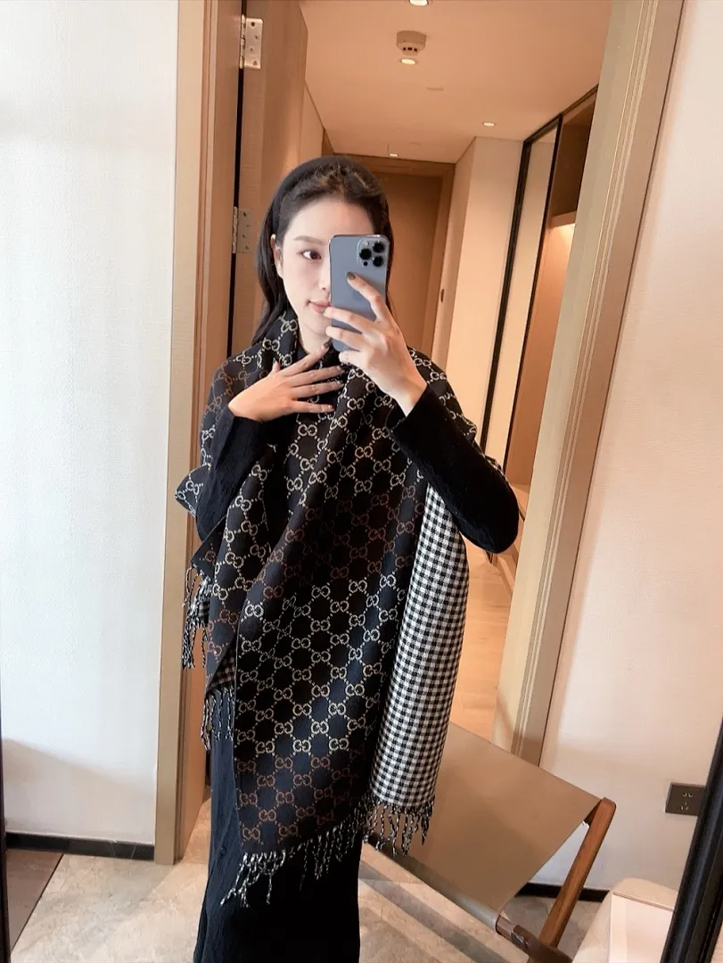 scarf 0105