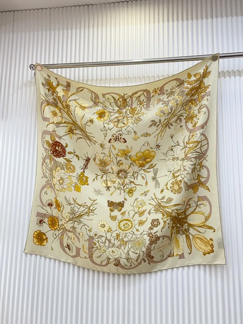 scarf 0024