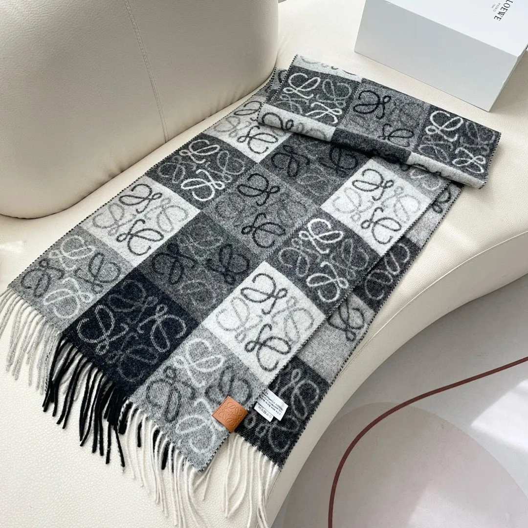 scarf 0085