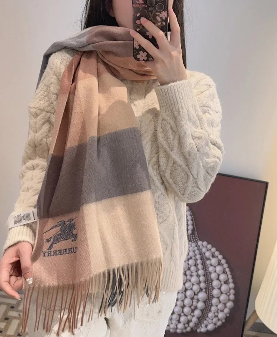 scarf 0247