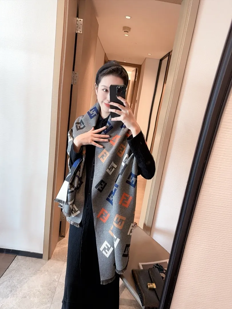 scarf 0107