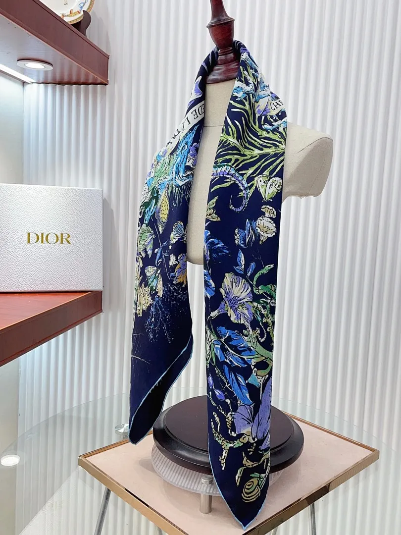 scarf 0042