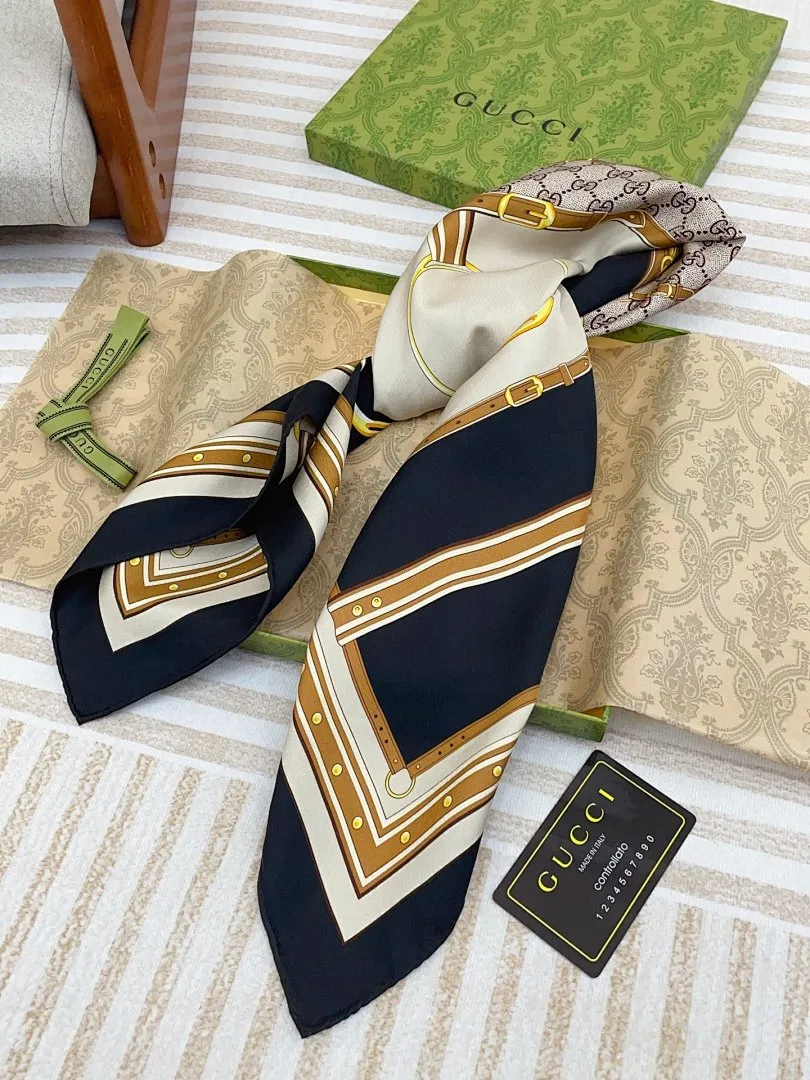 scarf 0001