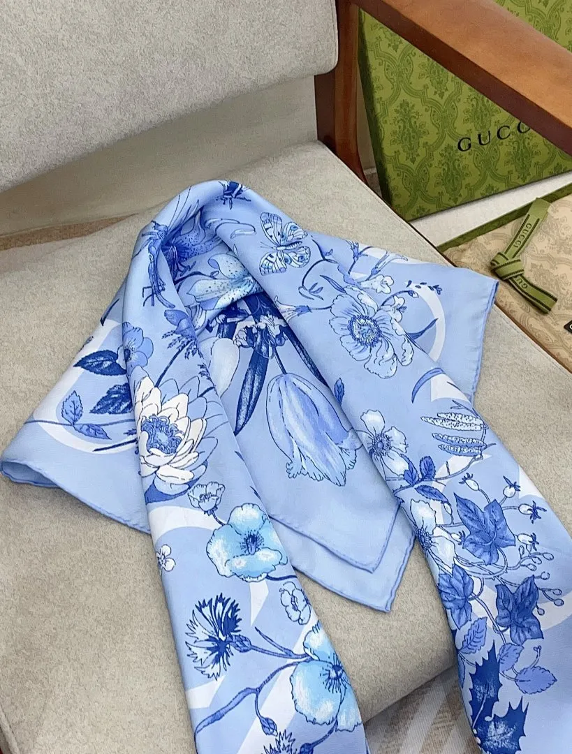 scarf 0023