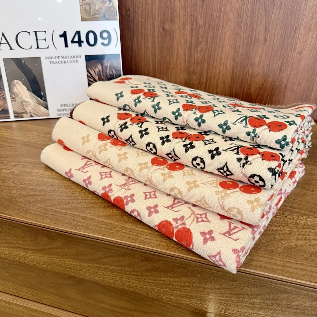scarf 0040