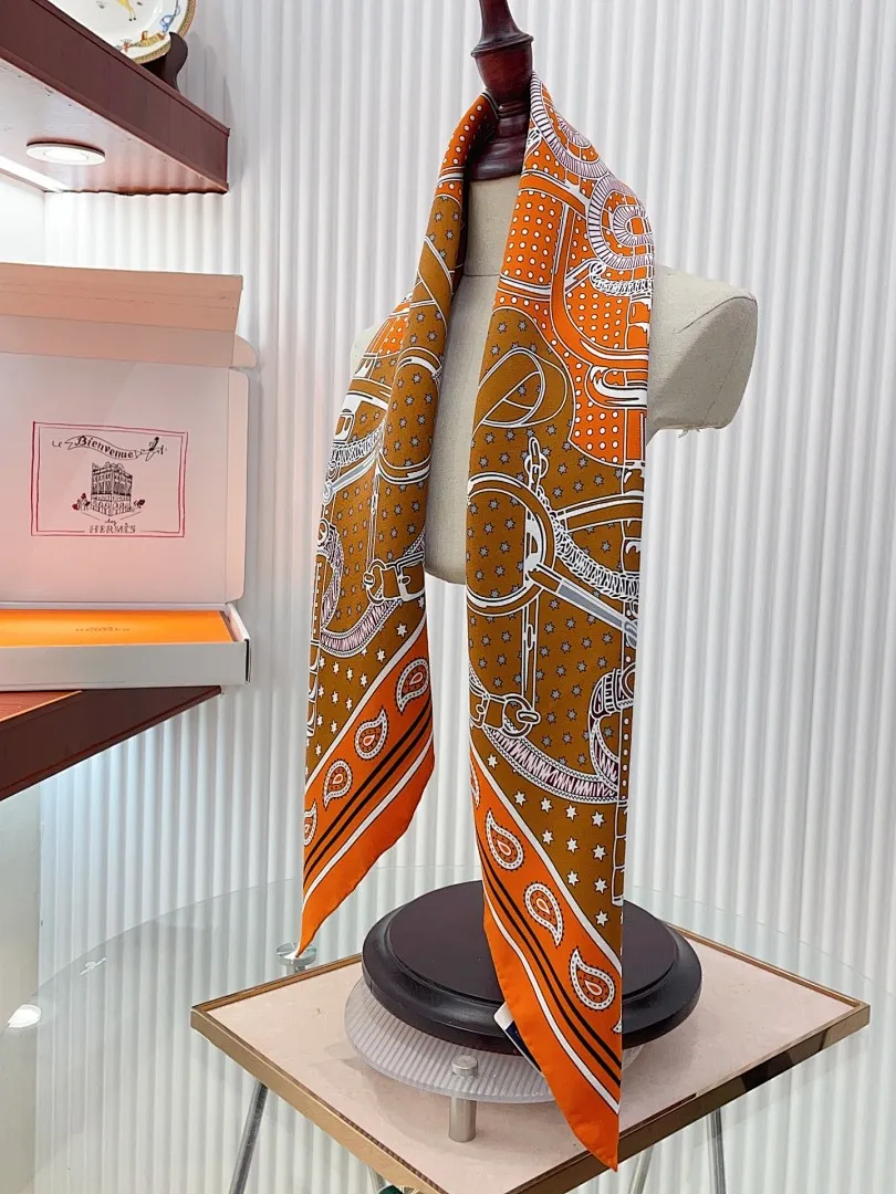 scarf 0048