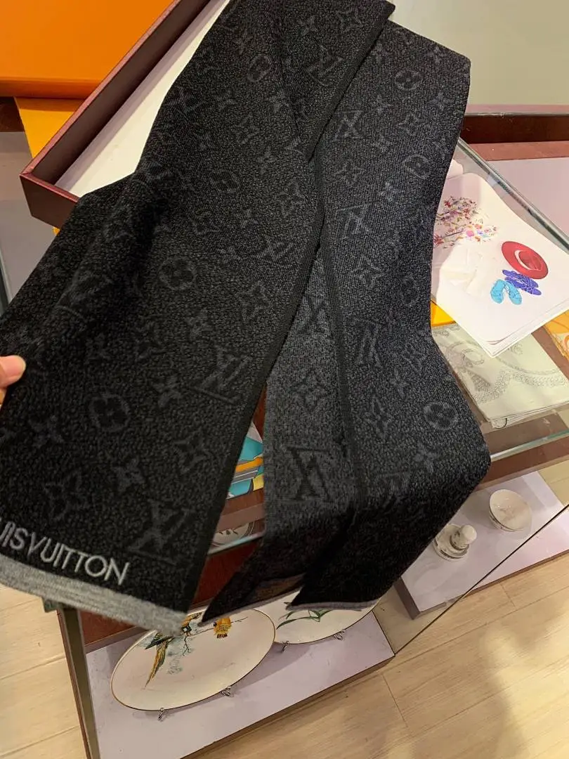 scarf 0117