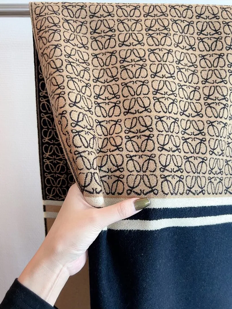 scarf 0054
