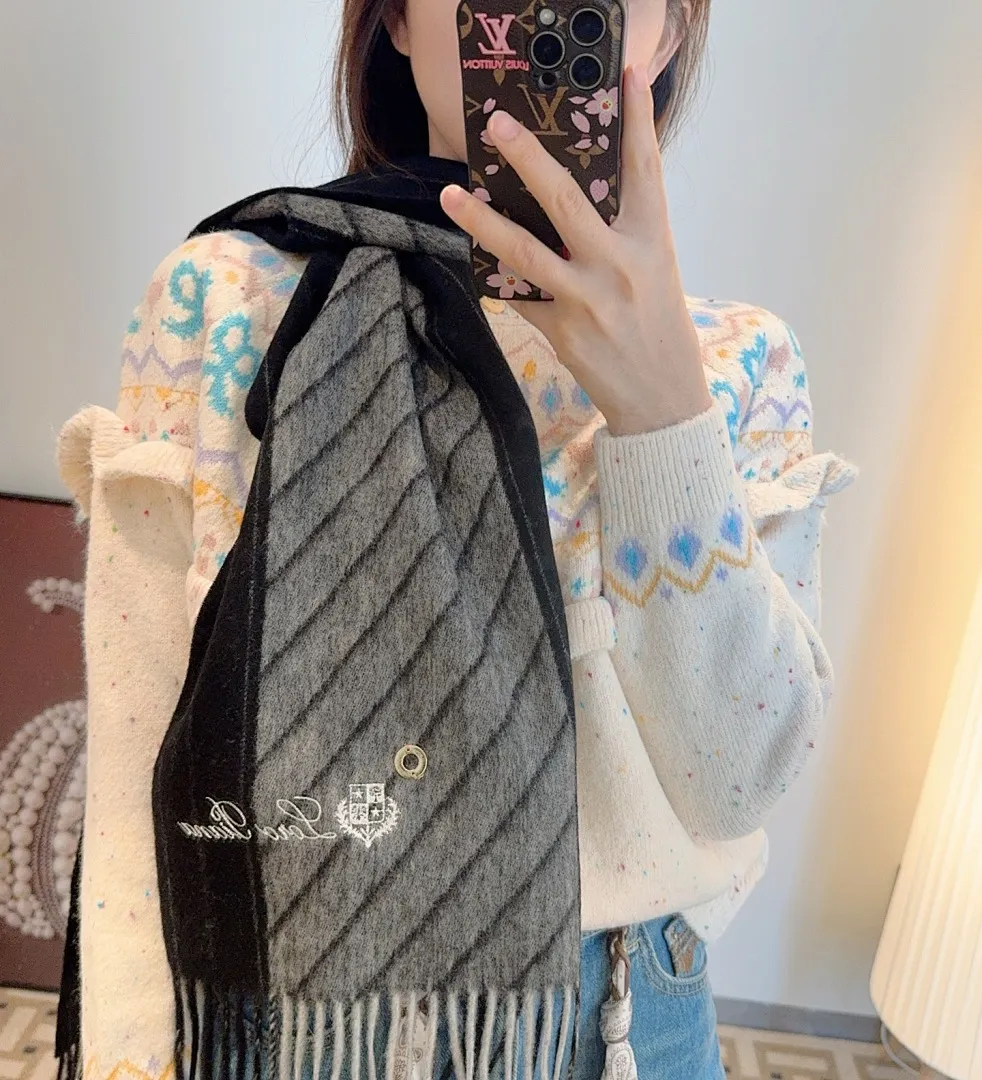 scarf 0097