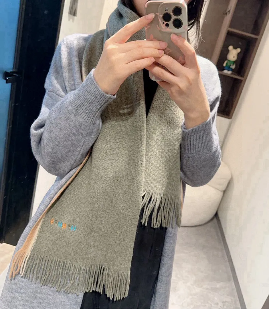 scarf 0242