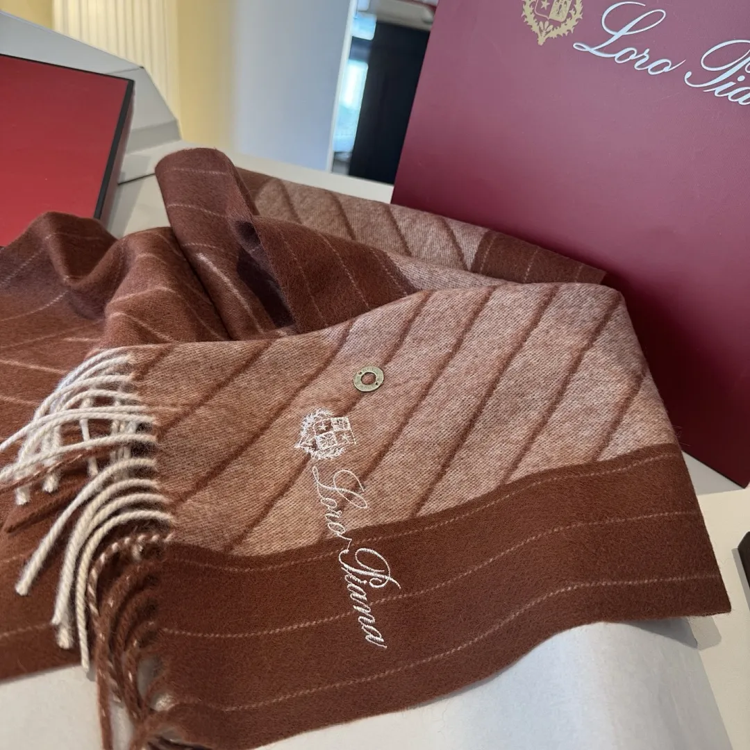 scarf 0098
