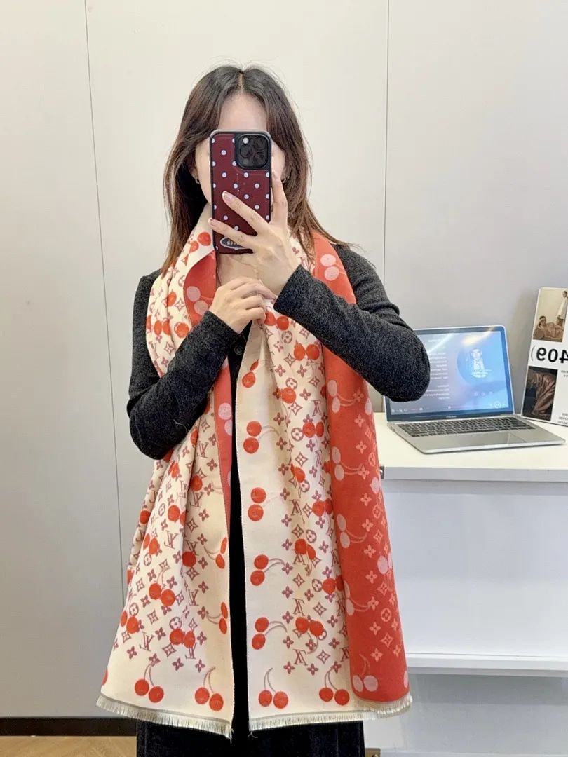 scarf 0040