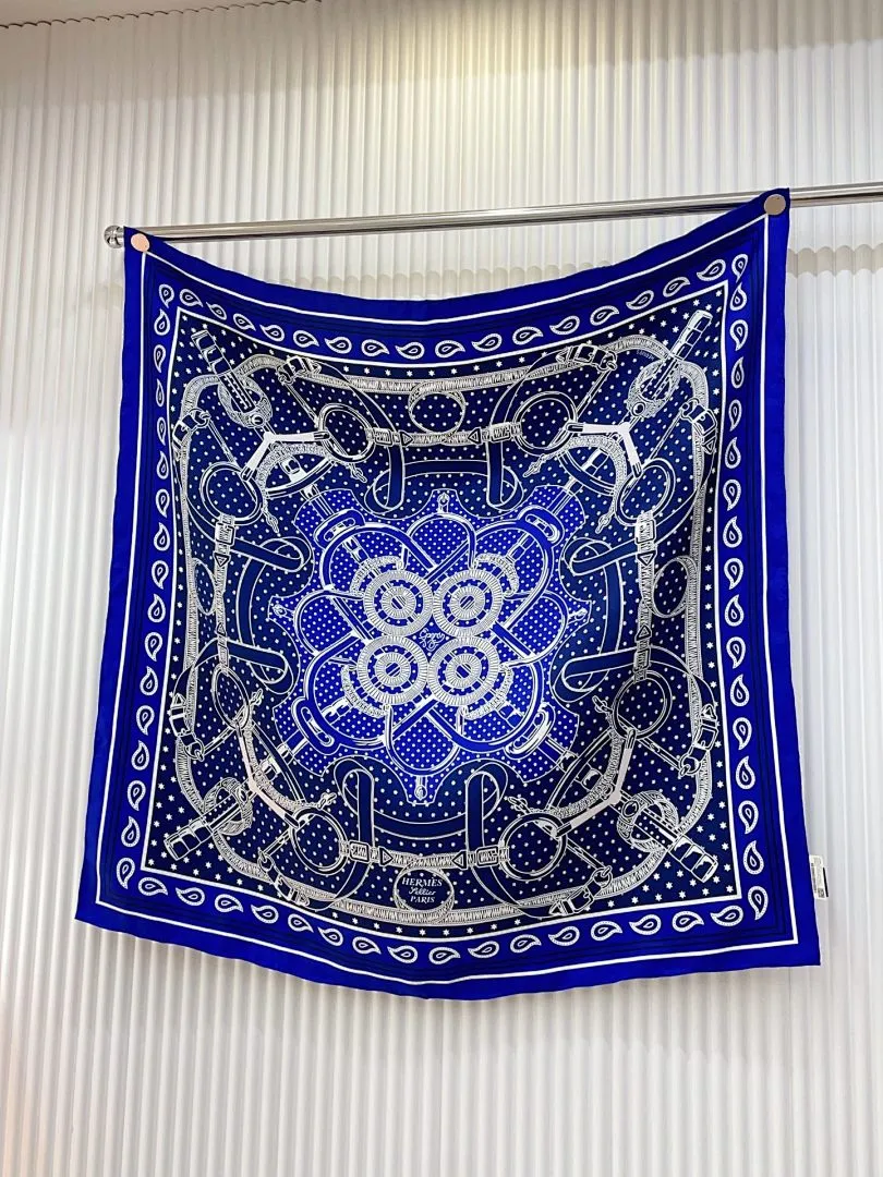 scarf 0049