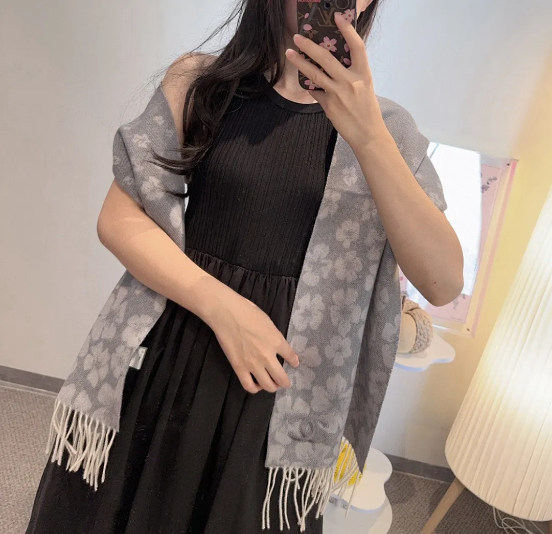 scarf 0013