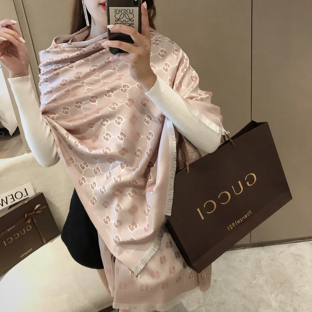 scarf 0050
