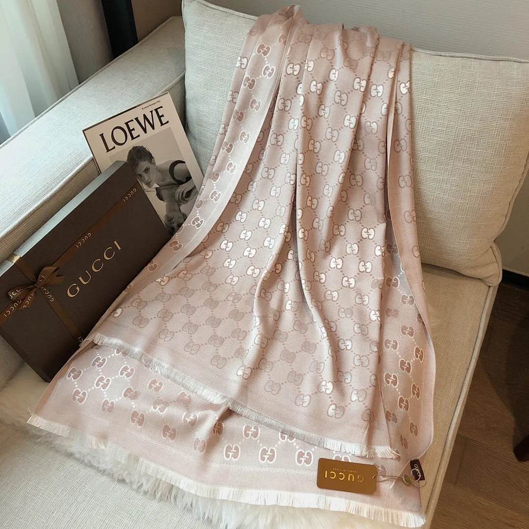 scarf 0050