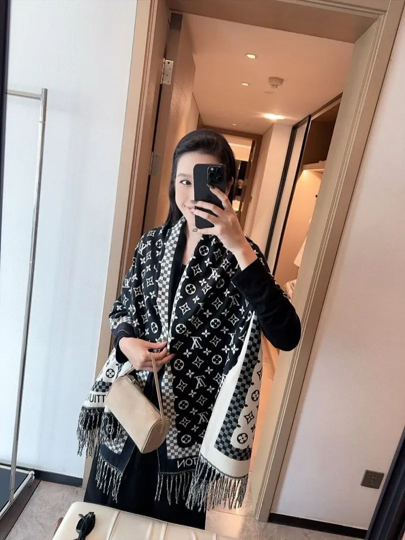 scarf 0060