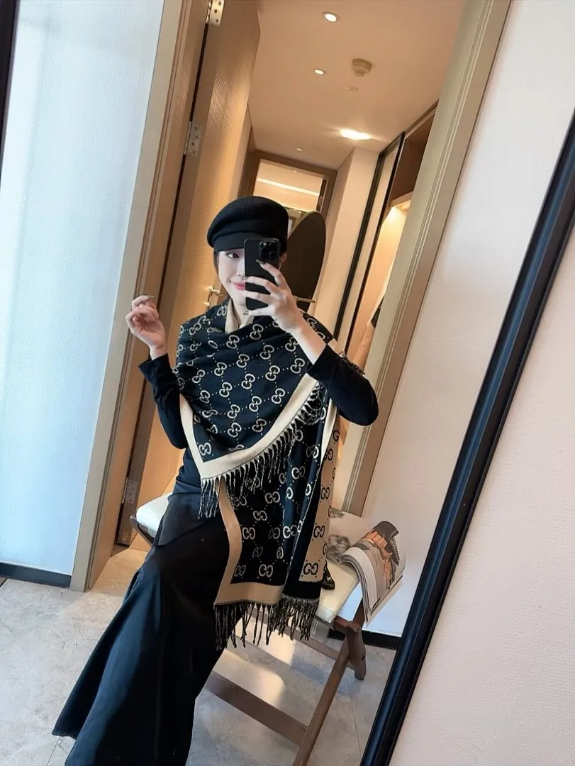 scarf 0061
