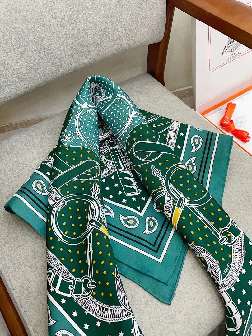 scarf 0050