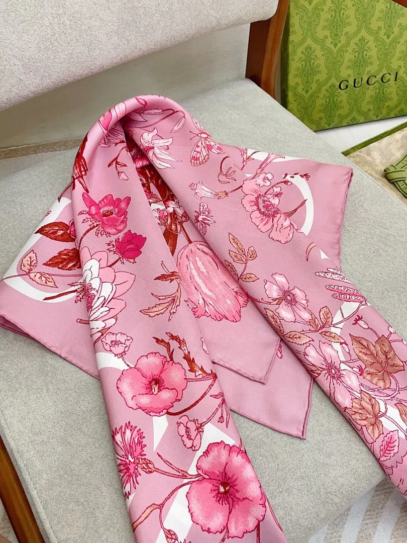 scarf 0025