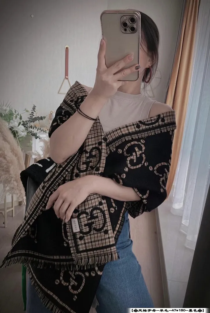 scarf 0121
